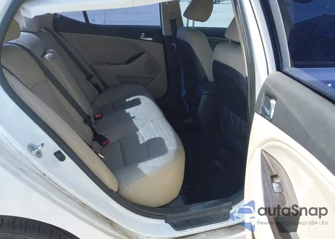 2015 Kia Optima Ex z USA, uszkodzony, nr VIN 5XXGN4A74FG494681